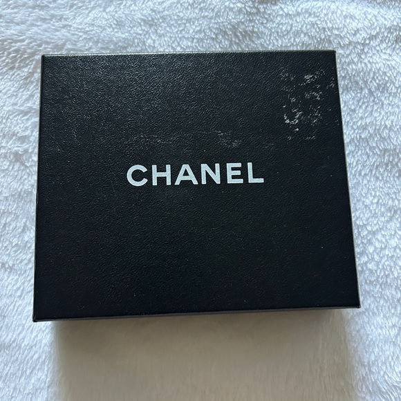 Chanel wallet good condition. With box π - Picture 11 of 13